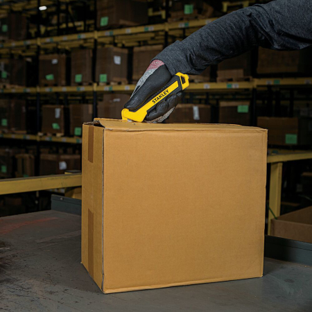 Stanley STHT10356-0, Cutter pentru carton cu maner cauciucat, lama tip carlig [7]