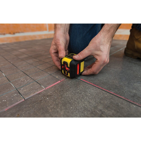 Stanley STHT77502-1, nivela laser cross 90, cu linie in cruce + un fascicul 90 grade, lumina rosie, auto-nivelare, prindere cu clema, QuickLink, raza actiune 12m, include 2 baterii AA, clema si husa [12]