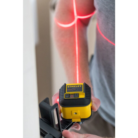 Stanley STHT77502-1, nivela laser cross 90, cu linie in cruce + un fascicul 90 grade, lumina rosie, auto-nivelare, prindere cu clema, QuickLink, raza actiune 12m, include 2 baterii AA, clema si husa [7]