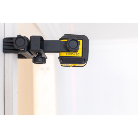 Stanley STHT77592-1, nivela laser cross 90, cu linie in cruce + un fascicul 90 grade, lumina verde, auto-nivelare, prindere cu clema, QuickLink, raza actiune 12m, include 2 baterii AA, clema si husa [8]