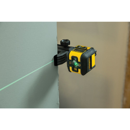 Stanley STHT77592-1, nivela laser cross 90, cu linie in cruce + un fascicul 90 grade, lumina verde, auto-nivelare, prindere cu clema, QuickLink, raza actiune 12m, include 2 baterii AA, clema si husa [9]