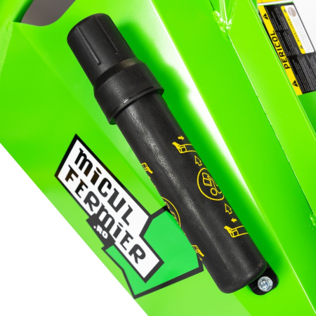 Tocator de crengi Micul Fermier, motor benzina 7 CP, 100 mm diametru maxim de taiere, pentru rumegus [6]