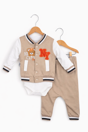 Set băieți 3 piese din bumbac 100% – jachetă, body și pantaloni maro cu imprimeu urși NY (0–9 luni)