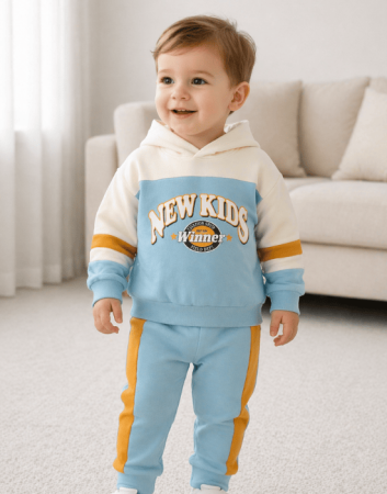 Noutăți - Set băieți NEW KIDS din bumbac, bleu cu galben | 6–24 luni