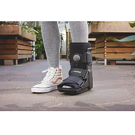 Produse ortopedice - Orteza scurta glezna picior pentru imobilizare, Actimove Air Walker cu perna de aer