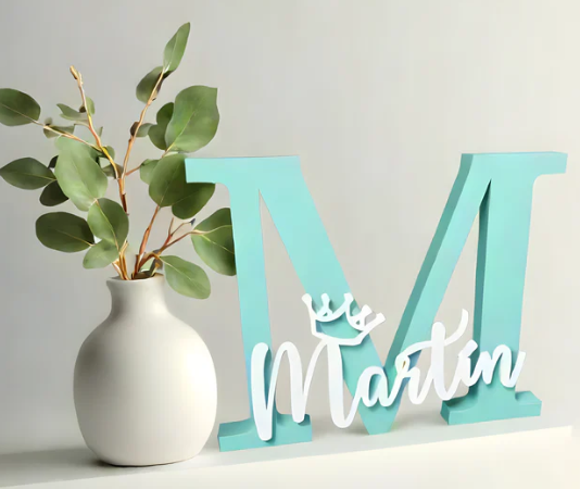 Inițială decorativă personalizată [3]