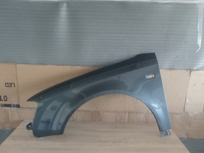 Aripa fata stanga Audi A4 B7 2004-2007 Gri LX7Z [1]