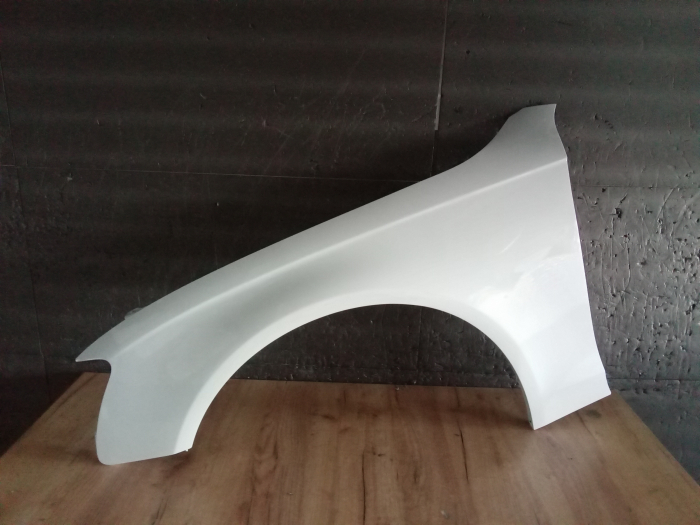 Aripa fata stanga Audi A4 B8 2007-2011 alb LY9C [1]