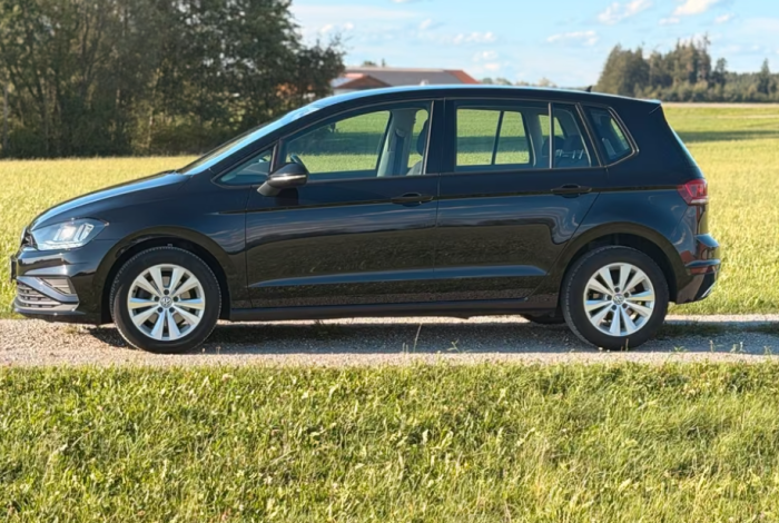 Aripa stanga fata Negru Volkswagen Golf SPORTSVAN 2014-2020 VOPSITA TU Alegi culoarea [2]
