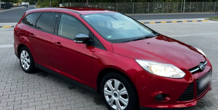 Bara fata Rosu VOPSITA Ford Focus MK 3 2012-2015  [2]