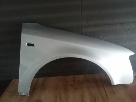 A4 B7 2004-2007 - Aripa fata dreapta Audi A4 B7 2004-2007 gri LY7W