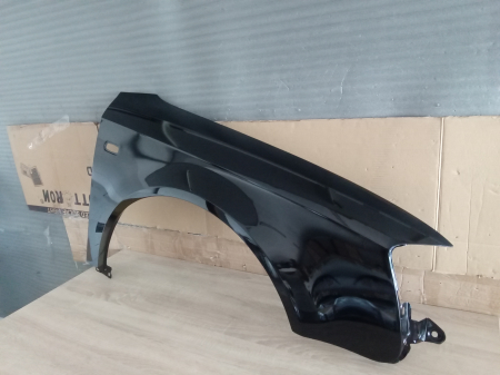 Aripa fata dreapta Audi A4 B7 2004-2007 Negru LY9B [1]