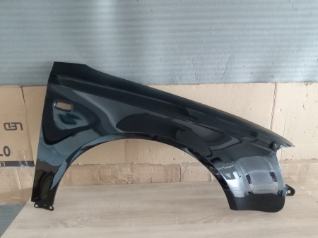 A4 B7 2004-2007 - Aripa fata dreapta Audi A4 B7 2004-2007 Negru LY9B