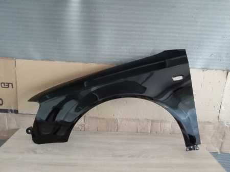 A4 B7 2004-2007 - Aripa fata stanga Audi A4 B7 2004-2007 Negru LY9B