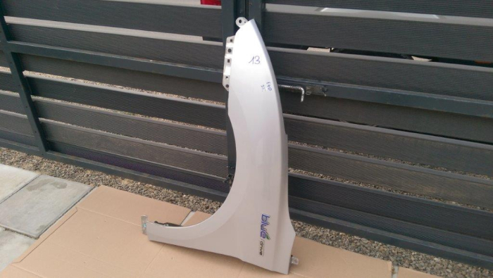 Aripa fata stanga Hyundai i40, an 2011-2015 [2]