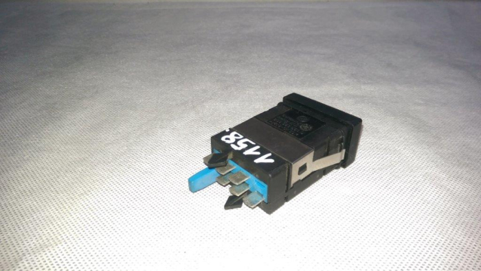 Buton incalzire scaune VW Passat B5, 3B0953235B, an 1997-2005 [2]