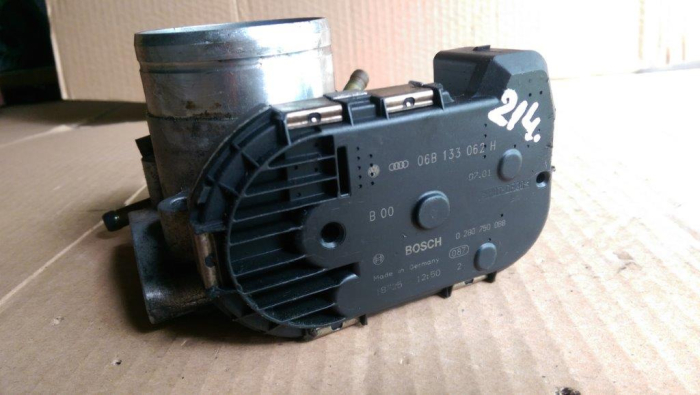 Clapeta acceleratie Audi A4 B6, motor 2.0 benzina, cod 06B133062H, 0280750088, an 2001-2004 [3]