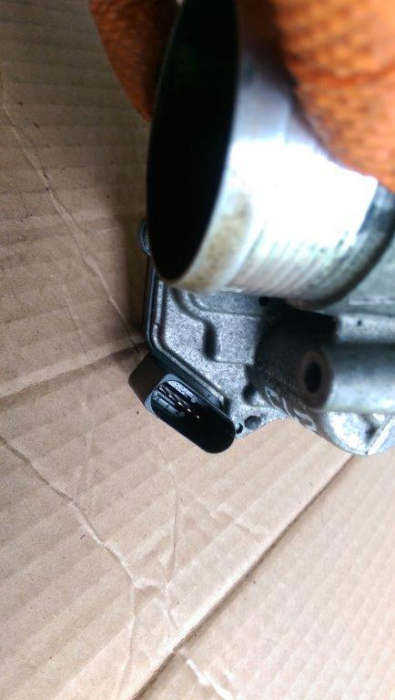 Clapeta acceleratie Audi A4 B8, motor 2.0tdi, cod A2C59512935, an 2008-2016 [4]