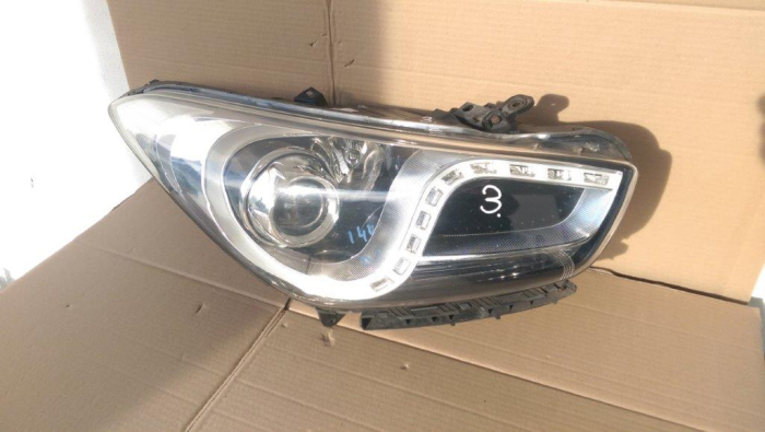 Far dreapta cu lupa Hyundai i40, 92102-3ZXXX, 92102-3Z090, 92101-3Z095, an 2011-2015 [2]