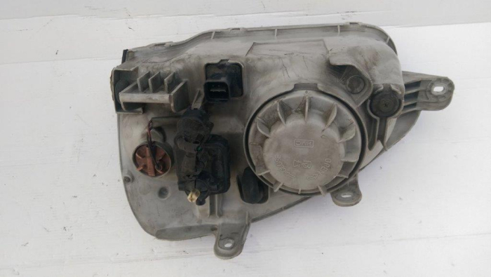 Far dreapta Hyundai Santa Fe 1, 92102-26XXX, an 2001-2006 [3]