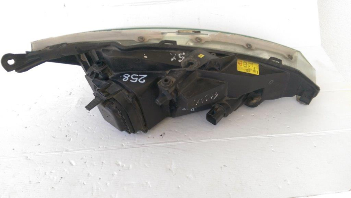Far stanga Ford Focus 1, an 1998-2004 [3]