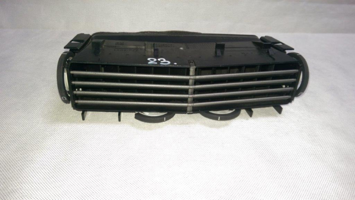 Grila aer, gura ventilatie bord centrala Opel Astra H, 24465731, an 2004-2010 [3]