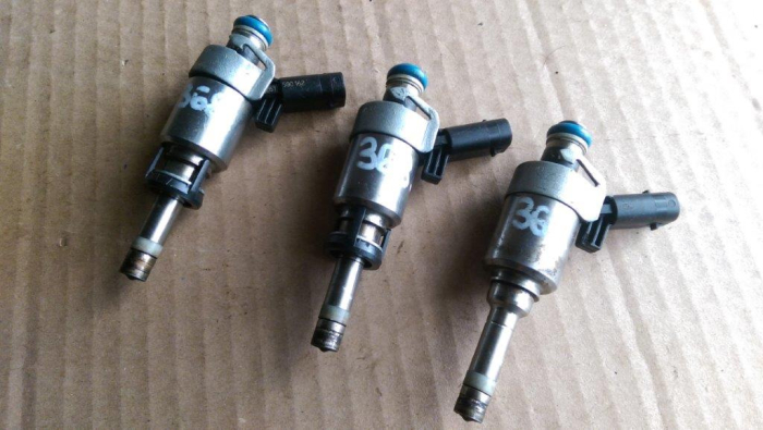 Injector Audi A4 B8, A5, motor 1.8 - 2.0 TFSI, cod 06J133036B, an 2008-2016 [2]