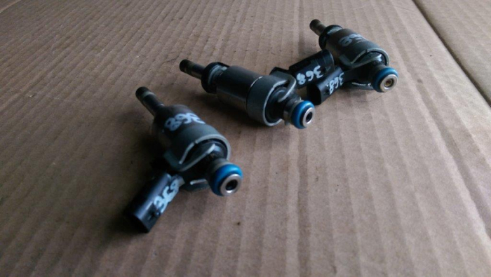 Injector Audi A4 B8, A5, motor 1.8 - 2.0 TFSI, cod 06J133036B, an 2008-2016 [4]