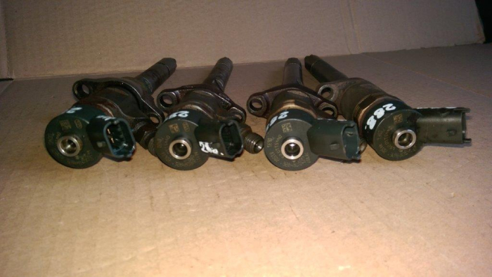 Injector Citroen C4, motor 1.6Hdi, cod 0445110259, an 2001-2008 [3]