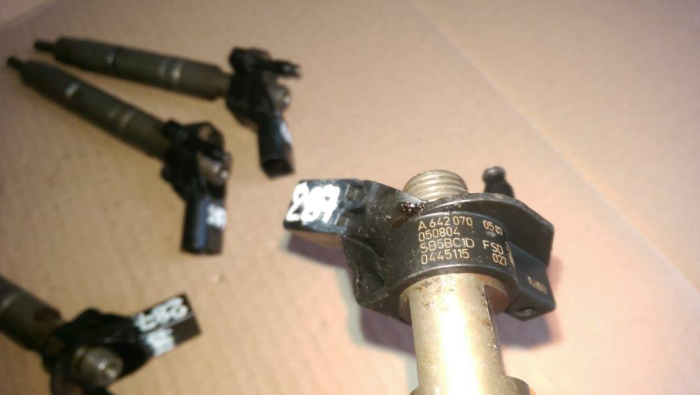 Injector Mercedes M-Class, ML W164, motor 3.0cdi, cod A6420700587, 0445115027, an 2005-2011 [4]