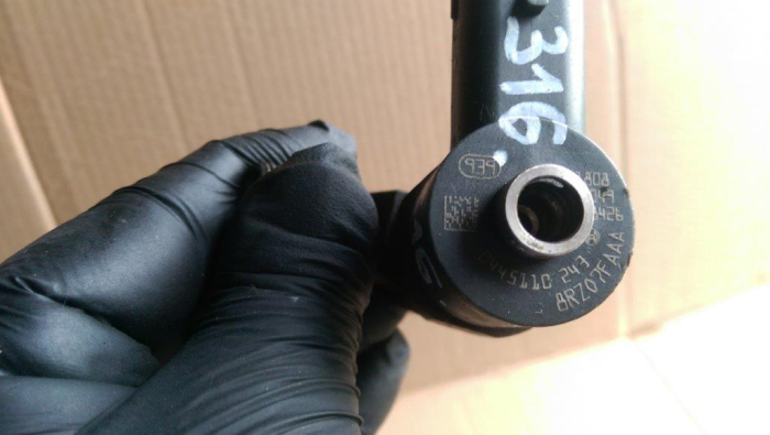 Injector Opel Astra H, motor 1.9cdti, cod 0445110243, an 2004-2010 [4]