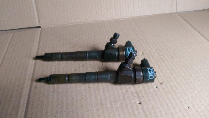 Injector Opel Vectra C, motor 1.9cdti, cod 0445110243, an 2004 – 2008 [2]