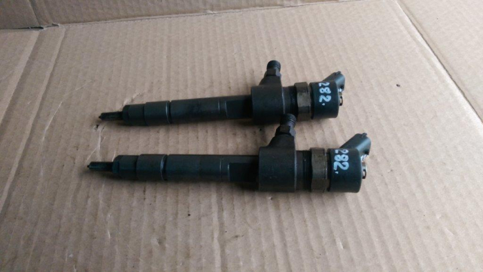 Injector Opel Zafira B, motor 1.9 CDTI, cod  0445110165, an 2005-2011 [2]