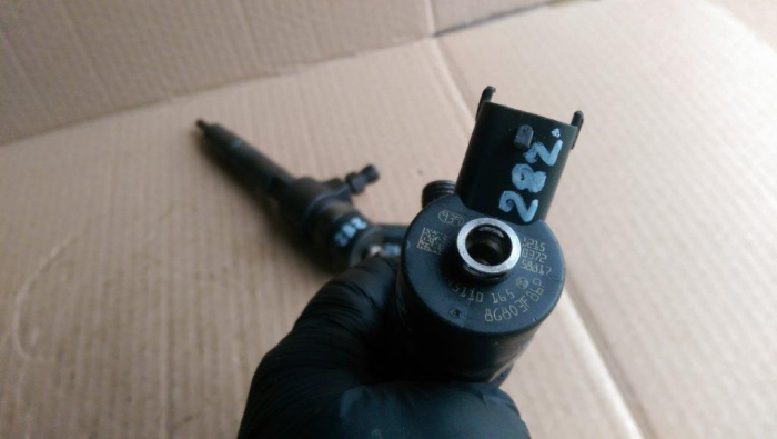 Injector Opel Zafira B, motor 1.9 CDTI, cod  0445110165, an 2005-2011 [4]