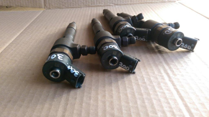 Injector Opel Zafira B, motor 1.9 TDCI, cod 0445110276, an 2005-2011 [3]