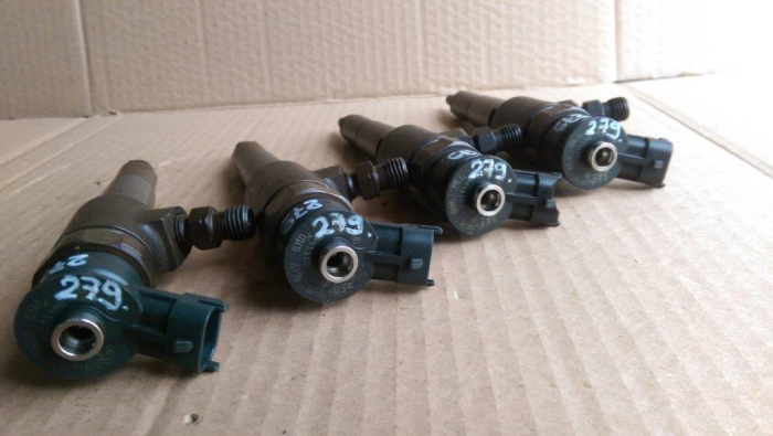 Injector Peugeot 206, 207, motor 1.4 hdi, cod 0445110252, an 2001-2008 [3]