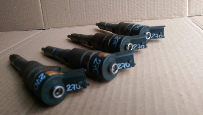 Injector Peugeot 307, motor 2.0 hdi, cod 0445110008, 9635196580, an 2001-2008 [3]
