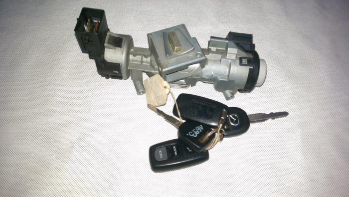 Contact auto cu cheie (2 buc) Mazda 3 BK, 3M51-3F880-AB, an 2003-2009 [3]