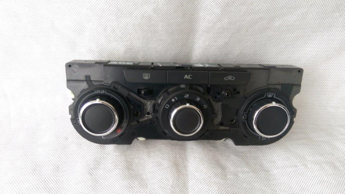 Panou comanda AC, Climatronic Skoda Octavia 2, facelift, 3T0820047M, 5HB009752-30, an 2009-2012 [2]