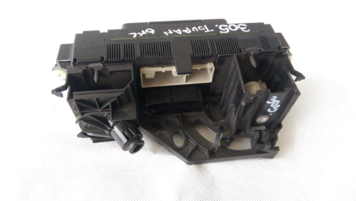 Panou comanda AER ,  VW Touran Golf 5, Passat B6 , an 2003-2010 [2]