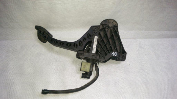 Pedala ambreiaj cu pompa VW Golf 6, Seat Leon 2, 1K1721059EF, 1K0721388S, an 2008-2015 [2]