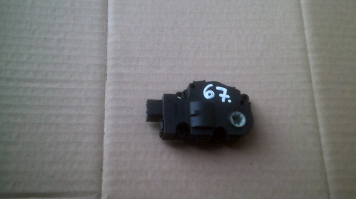 Motoras clapeta aeroterma bord BMW Seria 1 E81 E87, Seria 3 E90 E91, 113930-0711, an 2004-2011 [2]