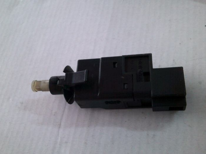Senzor pedala frana Mercedes B-Class, W245, A0015458709, an 2005-2012 [2]