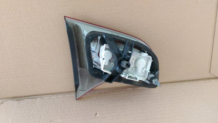 Stop dreapta haion, usa portbagaj Audi A4 B7, 8E9945094, combi, avant, an 2004-2008 [3]