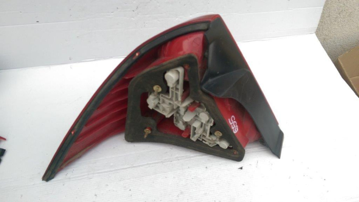 Stop dreapta Ford Mondeo Mk3, 1S71-13404-A, an 2000-2004 [2]