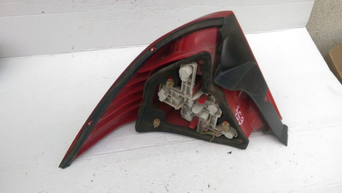 Stop dreapta Ford Mondeo Mk3, 1S71-13404-A, an 2000-2004 [3]