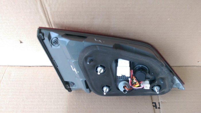 Stop dreapta haion, capota portbagaj Hyundai i40, sedan limuzina, 92404-3Z300, an 2011-2015 [3]