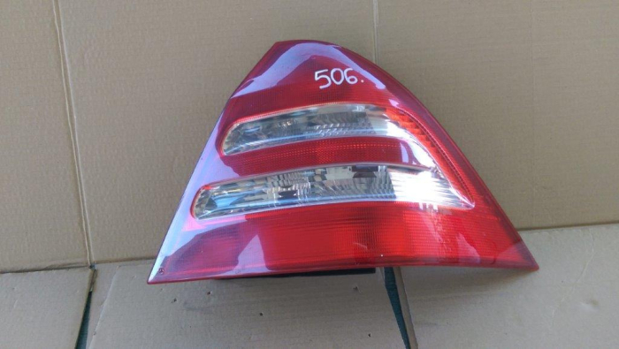 Stop dreapta Mercedes C-Class,  W203, berlina / sedan fara soclu, an 2000-2007 [2]