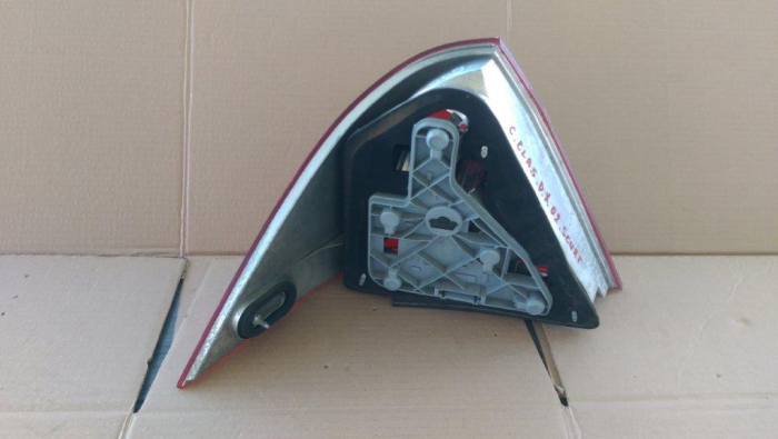 Stop dreapta Mercedes C-Class, W203, berlina / sedan complet cu soclu, an 2000-2007 [3]