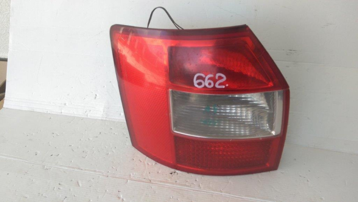 Stop stanga Audi A4 B6, combi, 8E9945095, an 2001-2004 [2]
